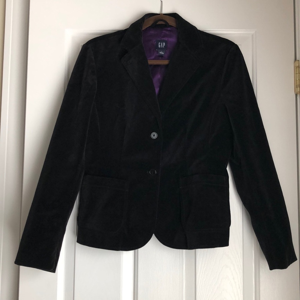 GAP Black velvet blazer